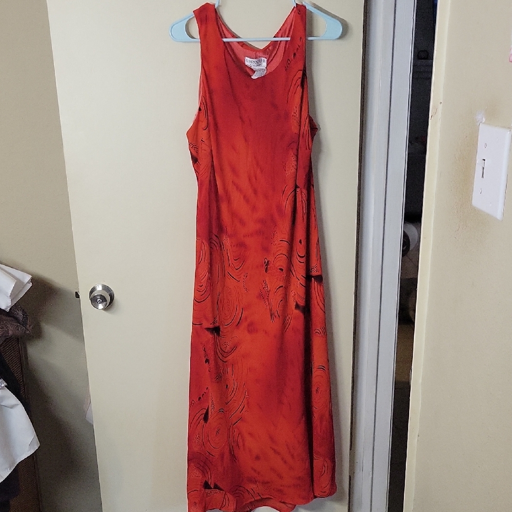 Red Sleeveless Dress